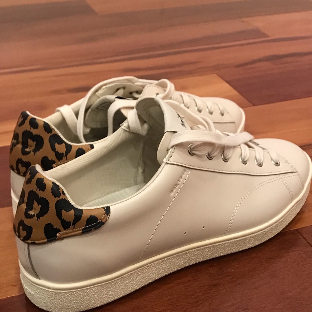 Never worn low top sneakers